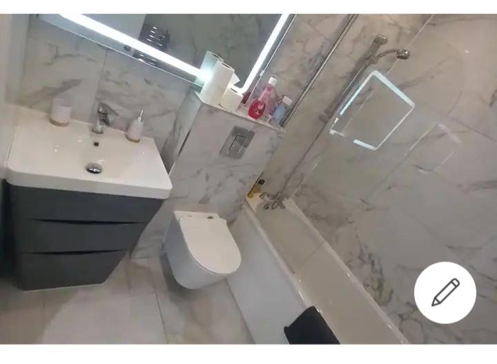 Lovely 2-Bedrooms With Free Parking Canvey Island Zewnętrze zdjęcie